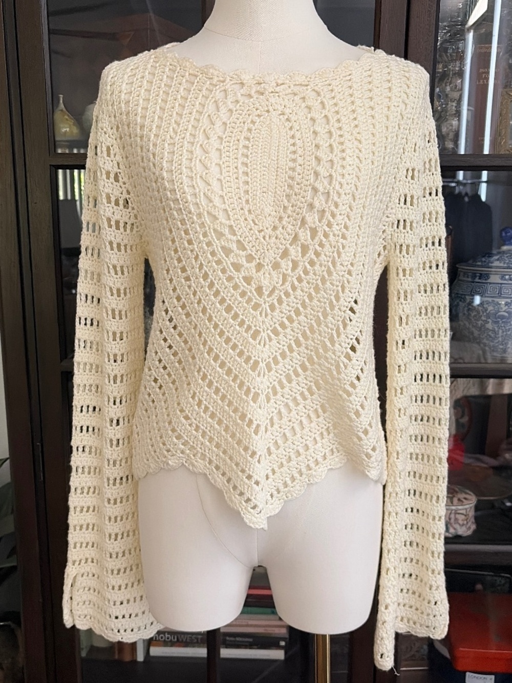Honey Punch, Junior’s Crochet Knit Sweater size Medium